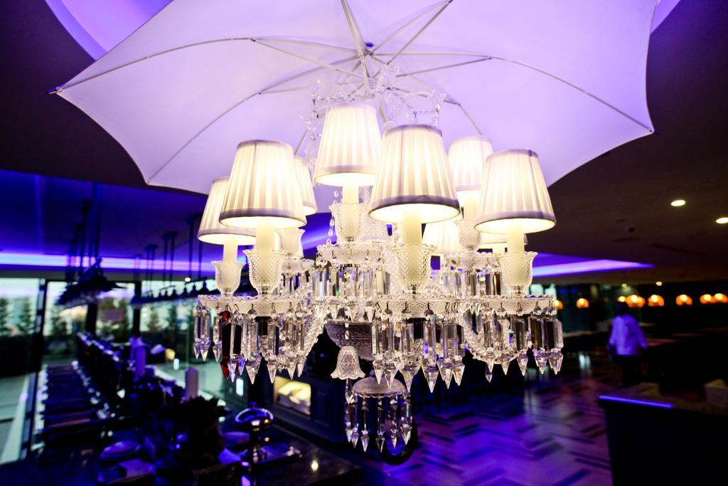 FX Hotel Tainan Buitenkant foto